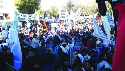  Santa Cruz: la mesa de unidad sindical sigue con acampe y cortes de ruta